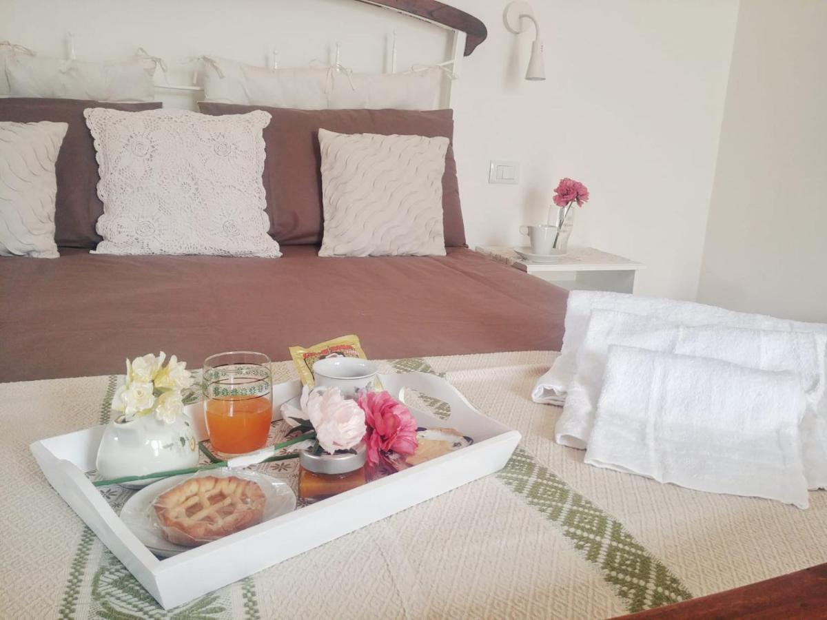 Dove Nasce Il Sole B&B Ніколозі Екстер'єр фото